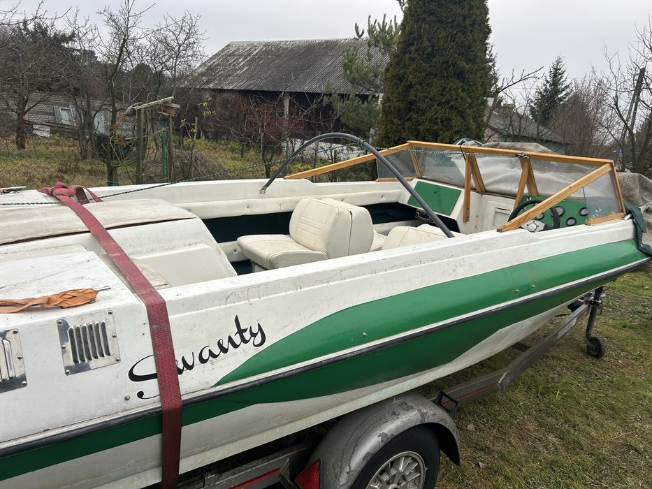 Łódz motorowa Clastron