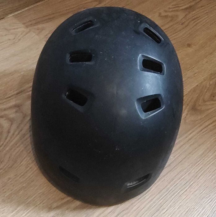ROLKI ROLLERBLADE rozmiar 39, zestaw ochraniaczy i kask