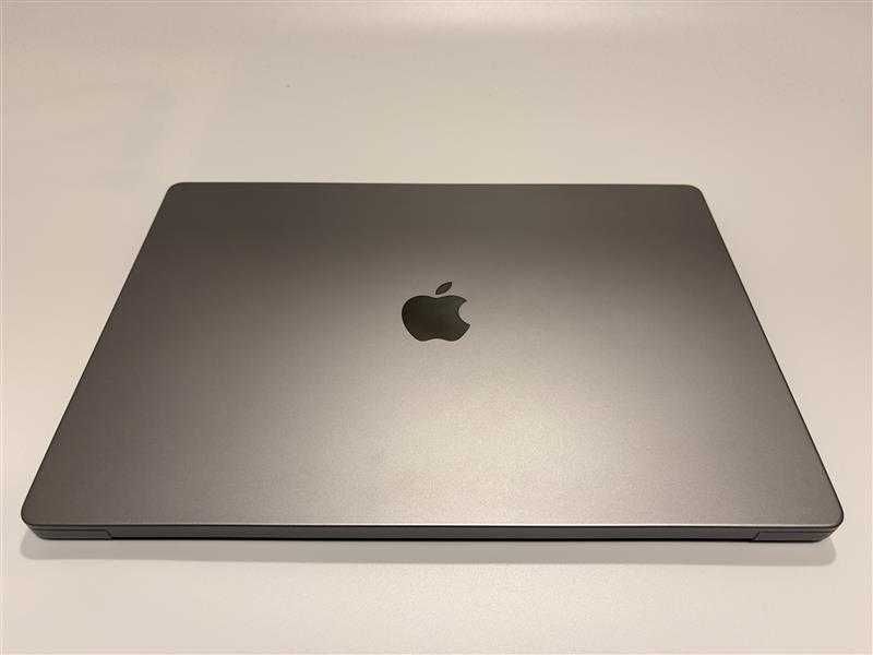 Apple MacBook Pro 16" M1 Pro 32GB RAM/512GB SSD/Space Gray