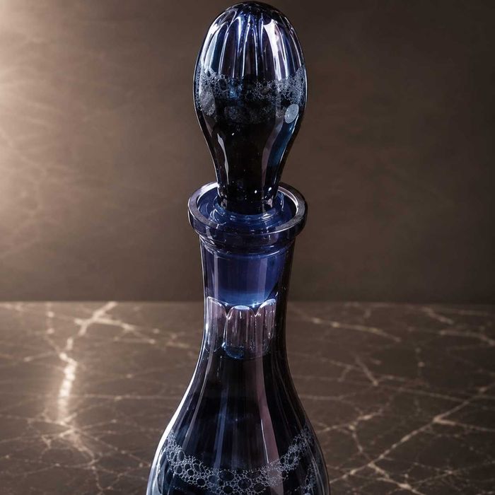 Garrafa / Licoreira em Cristal Azul Gravado Estilo Baccarat