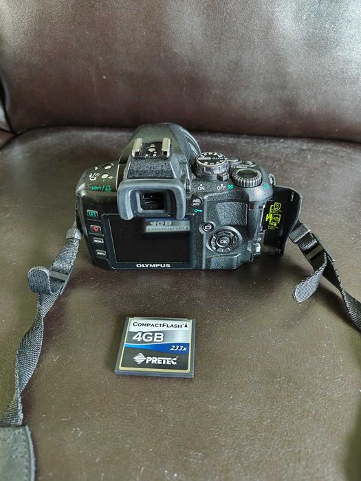 Olympus E-410 + Zuiko Digital 14-42mm  Lustrzanka cyfrowa
