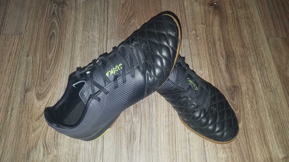 Buty halówki KIPSTA Ginka Imviso EUR41 26 cm tenisówki na halę Skóra*