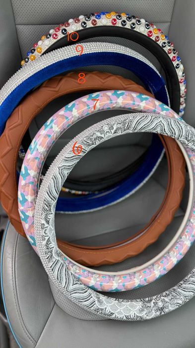 Чехол на кермо руль.  Жіночий чохол на кермо зі стразами.