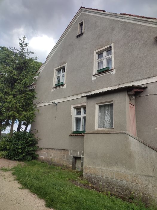 Sprzedam połowę domu