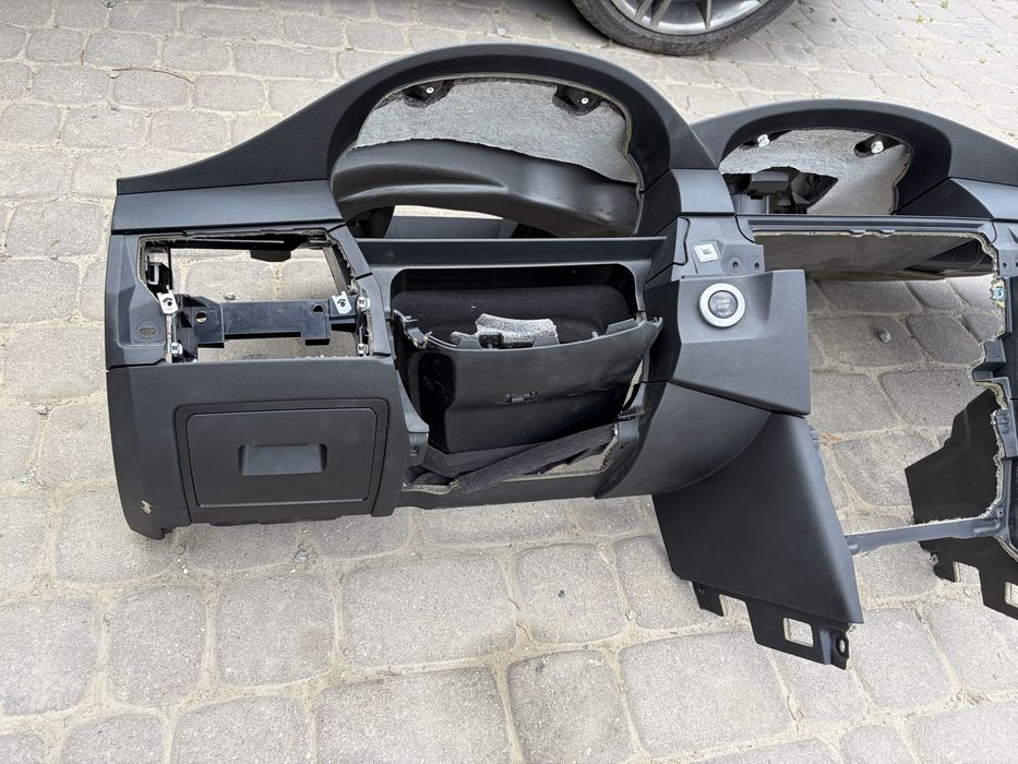 Deska kokpit pulpit bmw e60 e61 headup hud lift Europa czarna