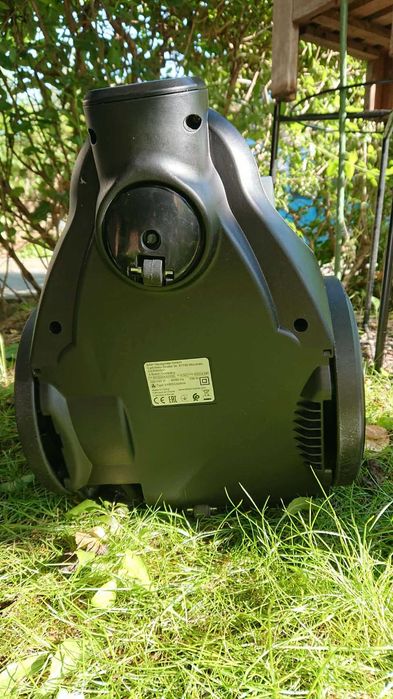 Odkurzacz bez workowy Bosch 700 W -