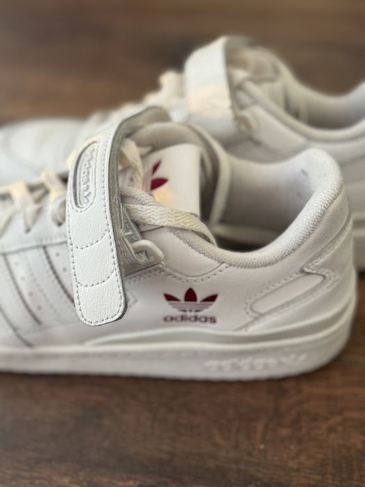Кросівки Adidas білі з липучками, розмір 40 2/3 (на стопу до 26 см)
