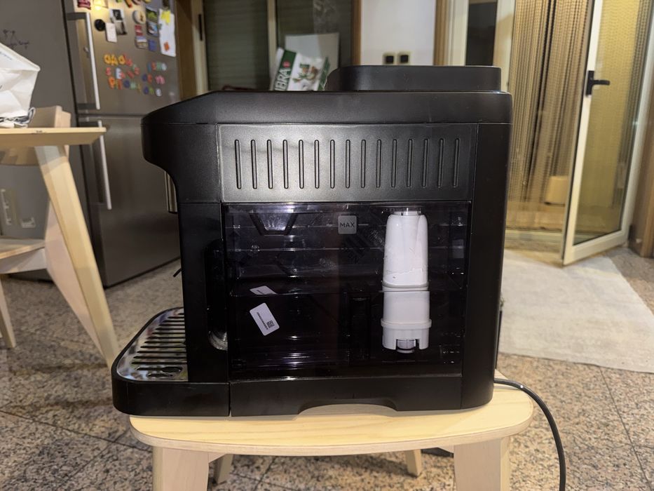 máquina de café automática De’Longhi Magnifica Evo - ECAM290.22.B