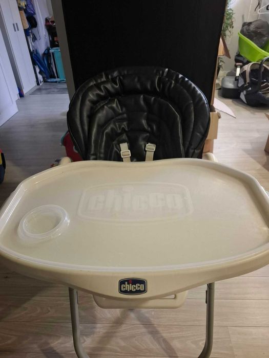 Cadeira de papa modelo Chicco Polly Magic