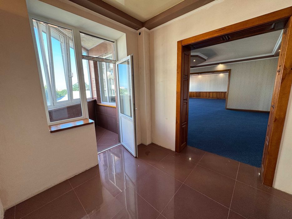 Комерційне приміщення в БЦ по вул. Пастерівська