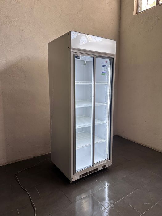 Chłodziarka witryna  84  cm UBC  700 l  2020 r