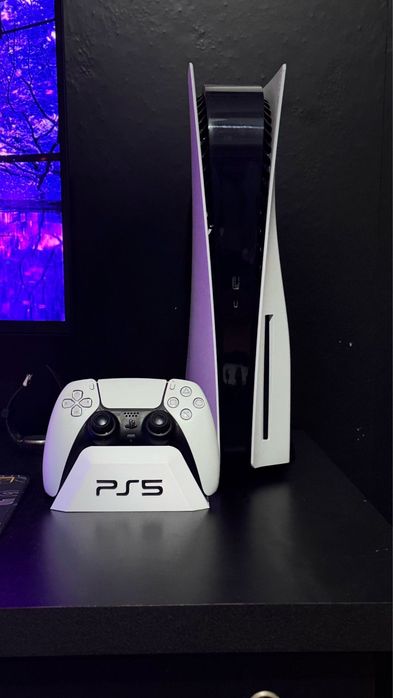 Suporte de Mesa para Comando PS5 DualSense – Preto e Branco
