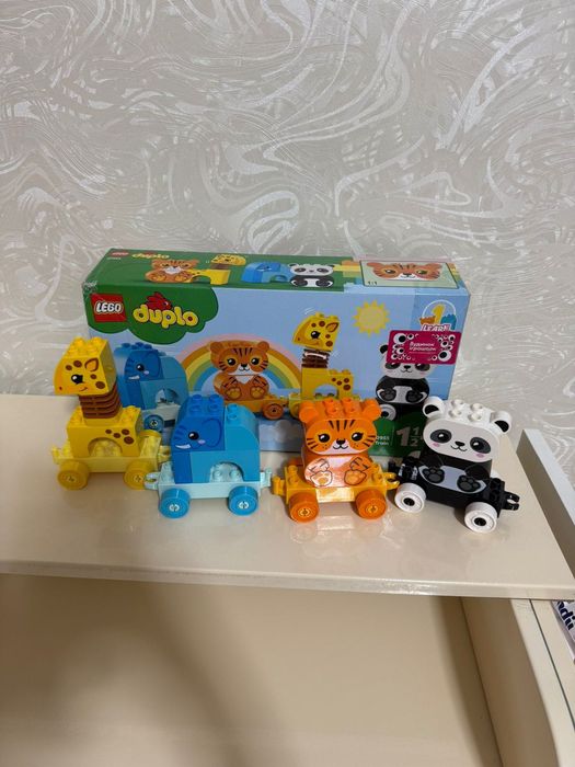 Lego Duplo Потяг з тваринами