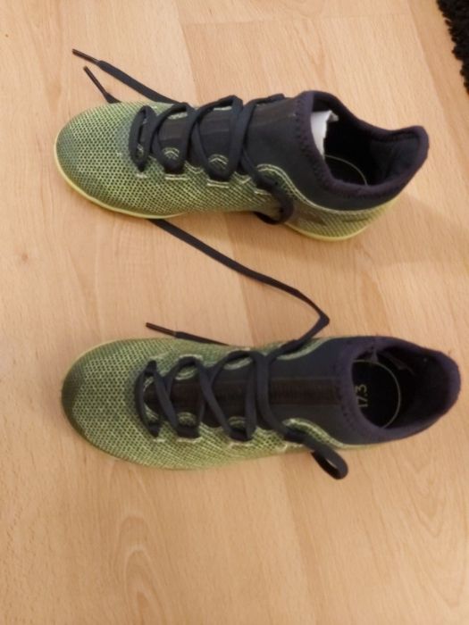 Sapatilhas novas criança , tamanhos 33