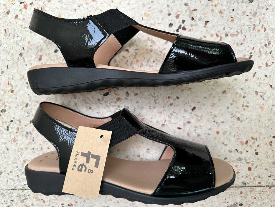 Sandálias pretas da “Flex&Go” - modelo “Panlak Black” - Tam 36 -Novas!