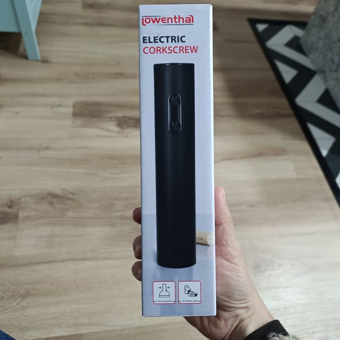 Electric Corkscrew444363816819107840