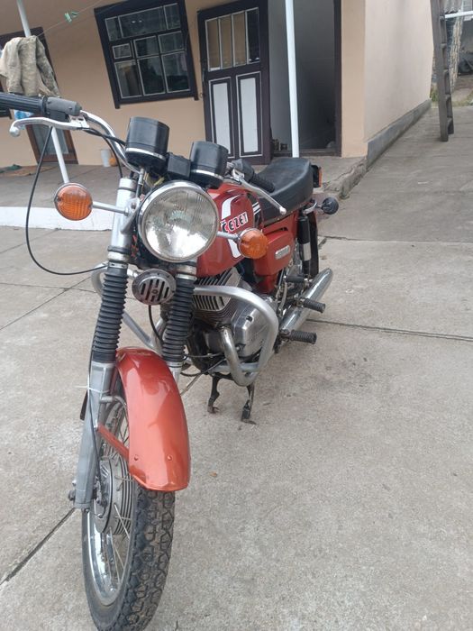 Cezet 350 6v 1976 року випуску.
