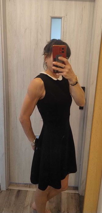 Sukienka mała czarna Reserved rozmiar XS