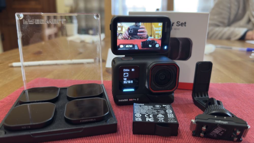 Insta360 Ace pro 2 + Acessorios