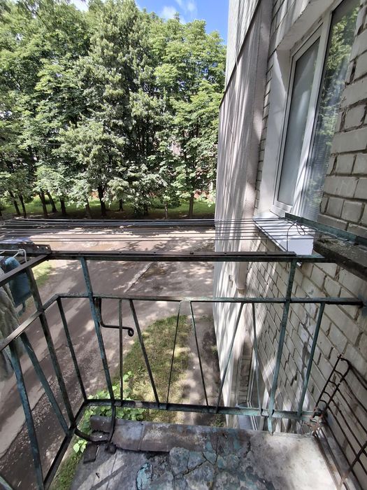 Продаж великої кімнати в гуртожитку.  РЕМЗАВОД.