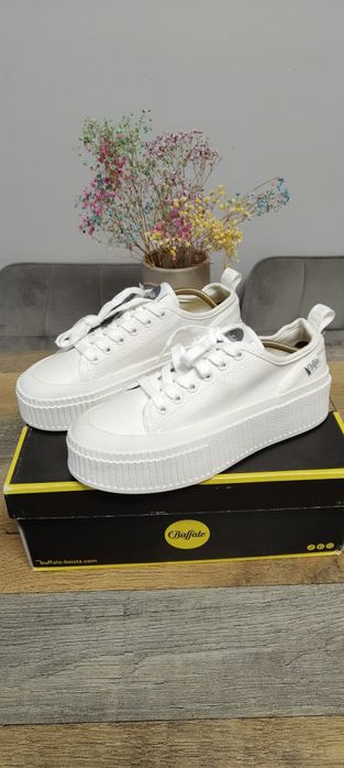 NOWE buty trampki tenisówki damskie Buffalo Madison rozmiar 39 białe