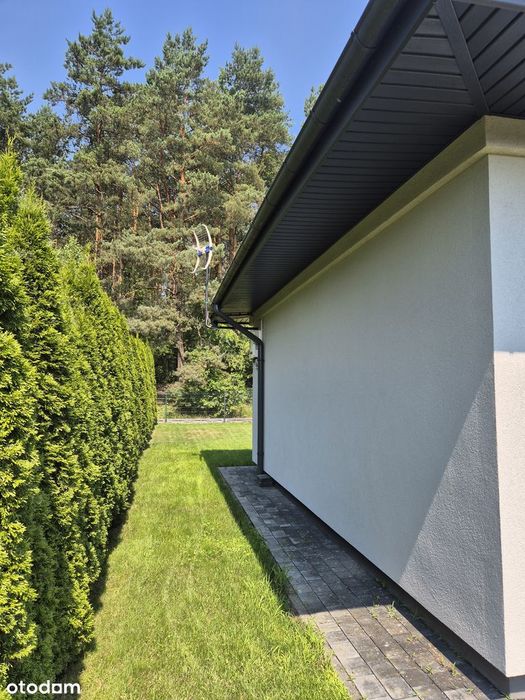 Całoroczny domek letniskowy bezpośrednio przy lesie.