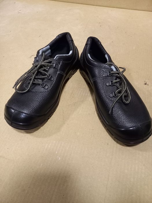 Робочі шкіряні захисні напівчеревики 41р