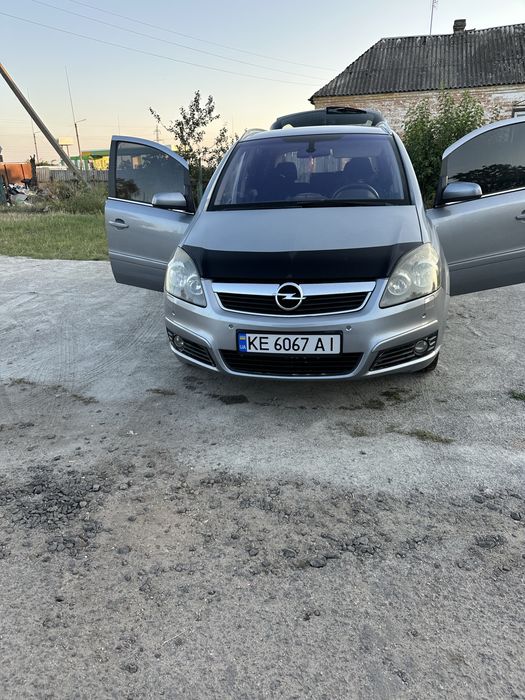 Продам опель зафиру
