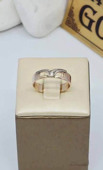 Złoty pierścionek z cyrkonią próba 583 czerwone złoto Używane