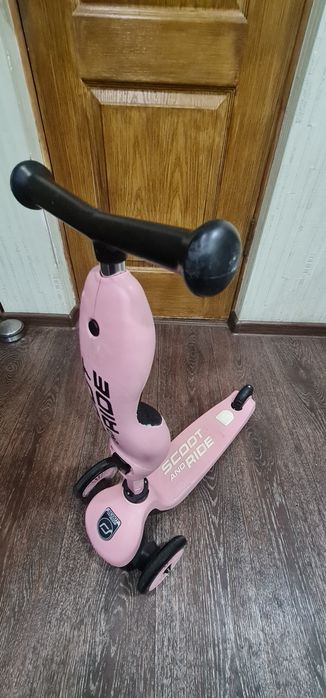 Продам  детский  самокат-беговел  scoot and ride