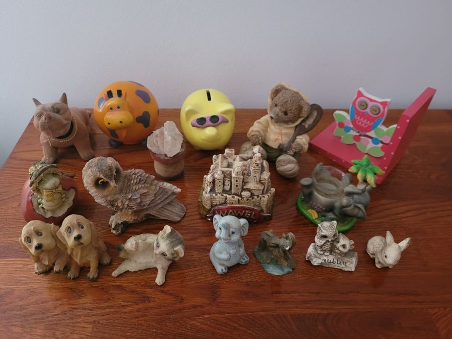 Figurki ozdoby 16 szt