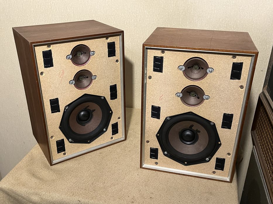 Аудиофильский проигрыватель винила + ресивер + акустика  DUAL 1218