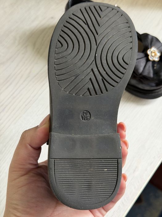 Дитячі туфлі для дівчинки