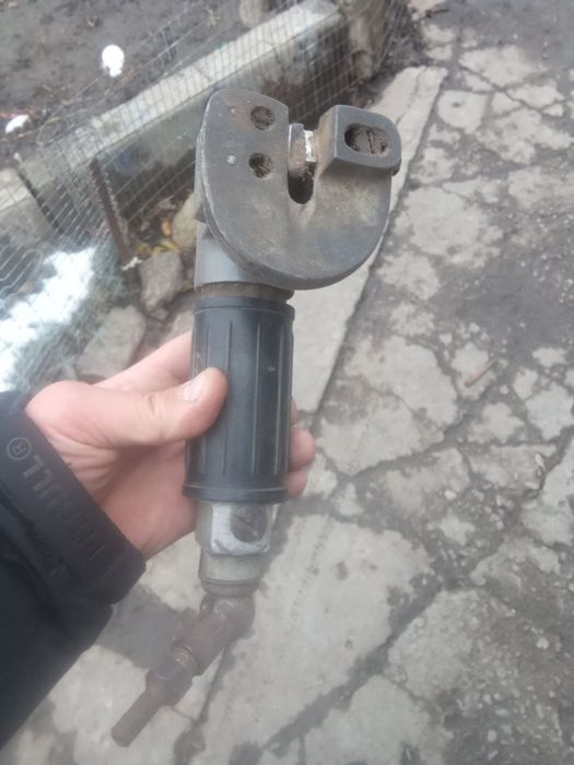 Пневмоножницы по металлу СССР ПН2П