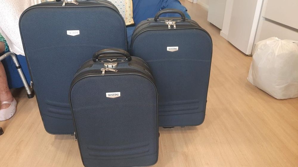 Jogo de Malas de viagem usadas