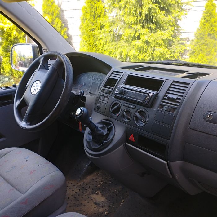 VW Transporter T5  1.9 2008 klima części