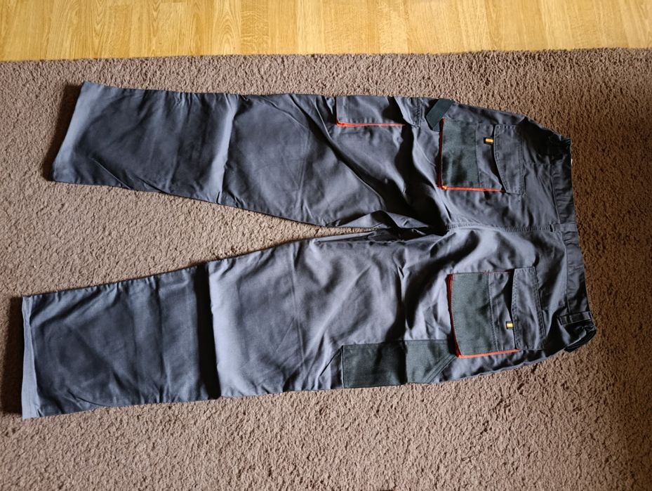 Nowe spodnie do pracy