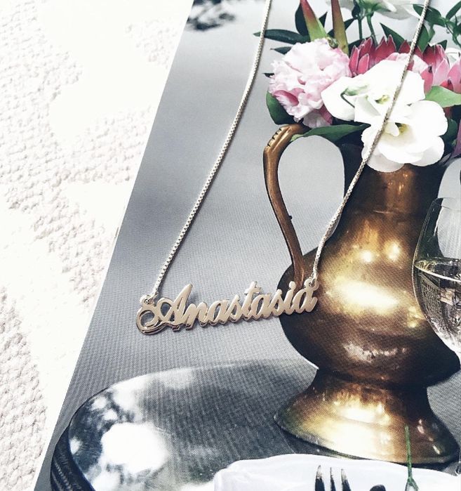 Підвіс із срібла з іменем в подарунковій упаковці