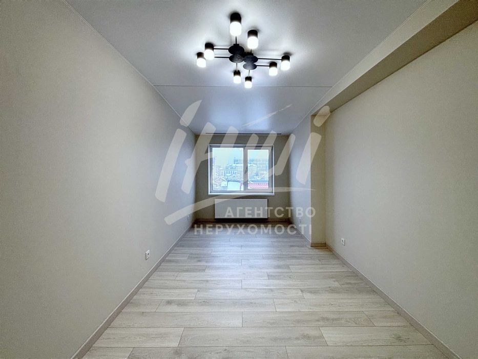 Центр міста | 2-х кімнатна квартира з ремонтом. Постанова\євідновлення