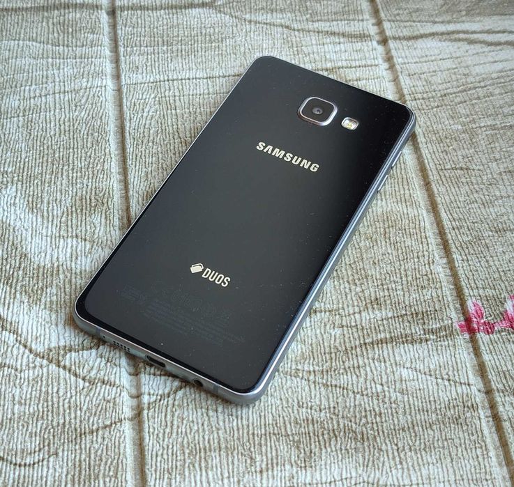 Samsung A7 SM-A710F Duos официал UA покупался новым Самсунг