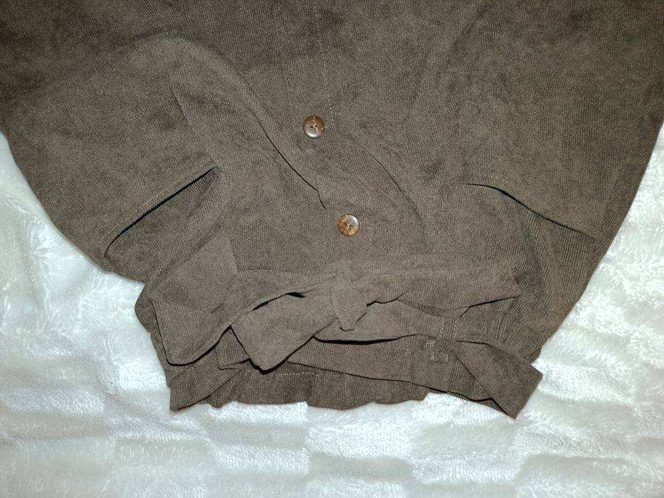 Жіноча коричнева спідниця