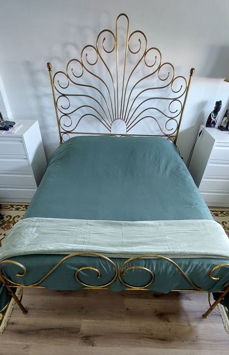 Cama de casal latão dourado envelhecido