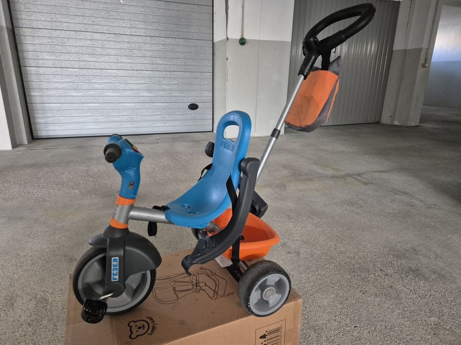 Triciclo para criança com protecção