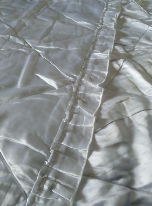 Silk Bedroom Set64740797479683126
