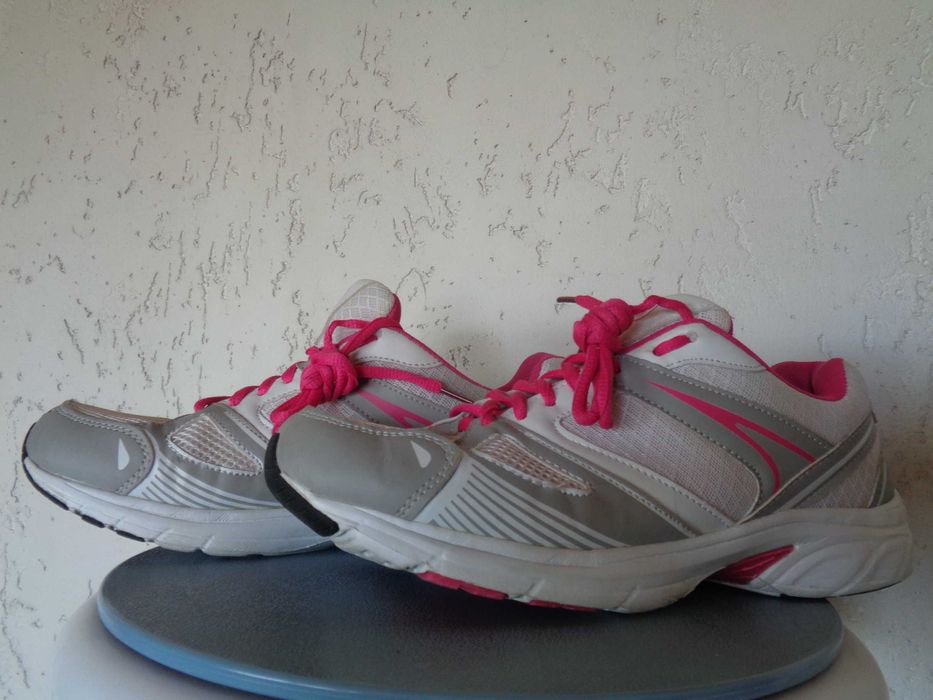 CROPP sportowe damskie 42/27