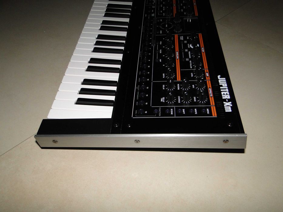 Profesjonalny Syntezator ROLAND JUPITER XM.Ideał.Okazja.Super Barwy