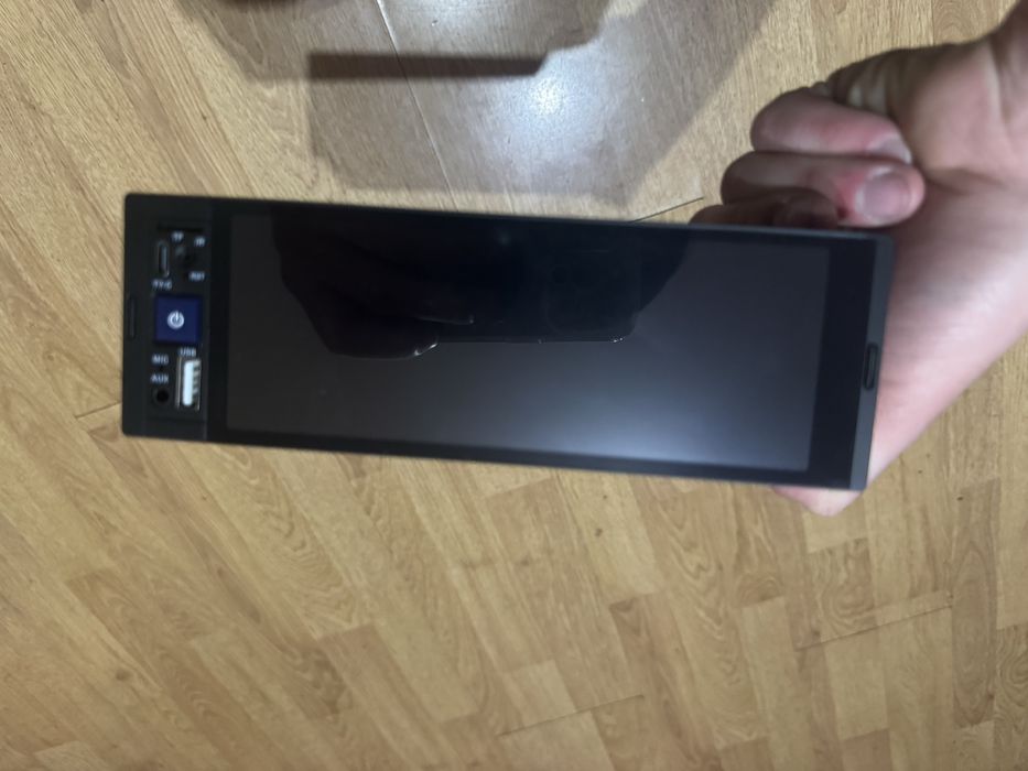 Radio samochodowe navifly