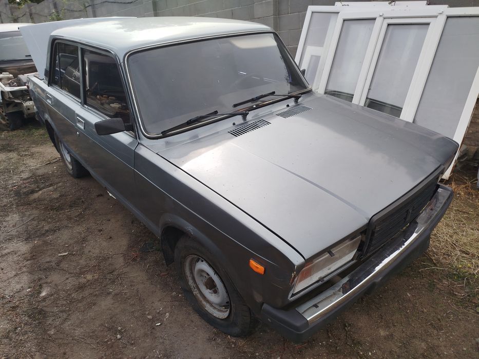 Ваз 2107 . КАПОТ капот отличный 3000 грн.