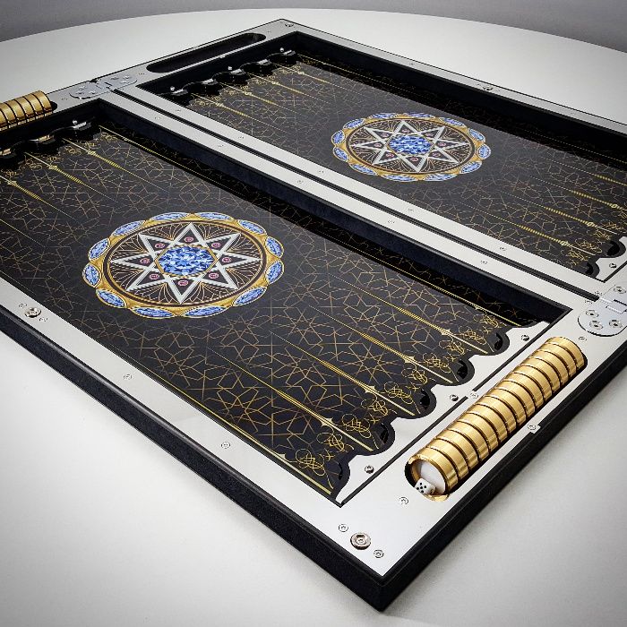 Нарди хай-тек з дерева, металу та скла. Дизайн на замовлення. Нарды