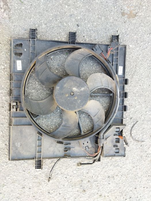 Вентилятор радиатора Mercedes Vito W638 2.2cdi 2.3 6385004800 диффузор